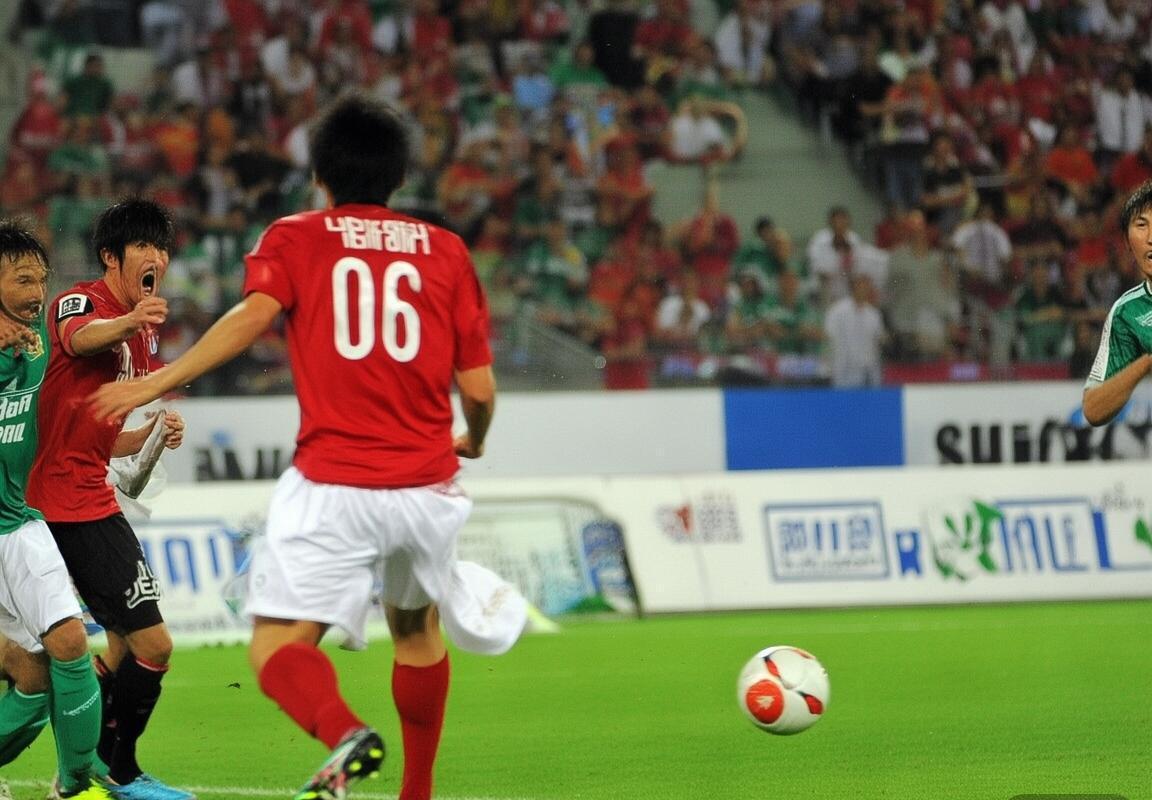 2011中超巅峰对决：申花恒大经典之战回顾(图1)