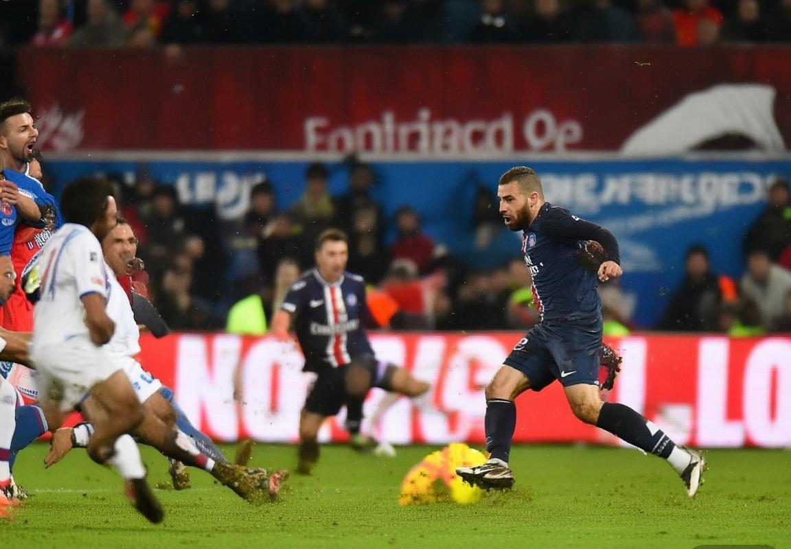 巴黎圣日耳曼VS马赛巅峰对决：法甲经典之战回顾(图1)