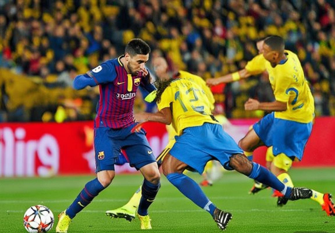 梅西塞尔塔巅峰对决：控球反击战精彩回顾(图3)